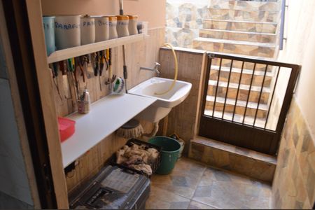 Casa à venda com 493m², 5 quartos e 1 vaga Casa à venda com 493m², 5 quartos e 1 vagaÁrea de Serviço - Casa 2