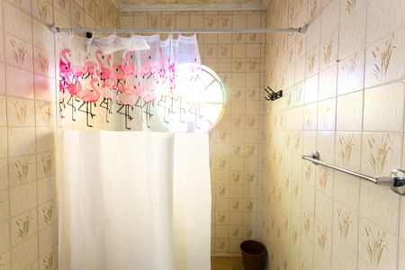 Casa à venda com 350m², 2 quartos e 3 vagas Casa à venda com 350m², 2 quartos e 3 vagasBanheiro Social