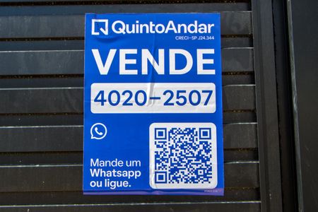 Apartamento para alugar com 160m², 3 quartos e 2 vagasPlaquinha instalada na fachada