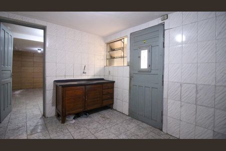Casa para alugar com 50m², 1 quarto e sem vaga