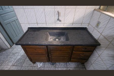 Casa para alugar com 50m², 1 quarto e sem vaga