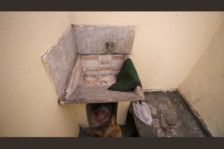 Casa para alugar com 50m², 1 quarto e sem vaga