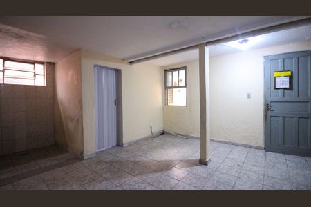 Casa para alugar com 50m², 1 quarto e sem vaga