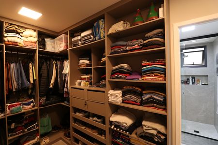 Apartamento à venda com 153m², 3 quartos e 3 vagasCloset