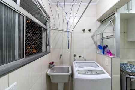 Apartamento à venda com 67m², 3 quartos e 1 vagaÁrea de Serviço