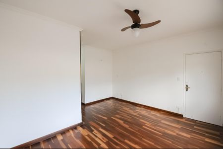 Apartamento à venda com 76m², 3 quartos e 1 vagaSala