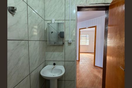 Casa para alugar com 80m², 2 quartos e 1 vaga Casa para alugar com 80m², 2 quartos e 1 vagaBanheiro