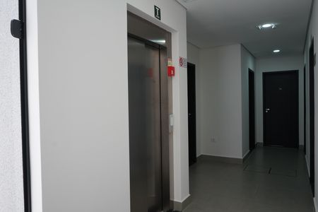 Apartamento à venda com 48m², 2 quartos e sem vagaElevador