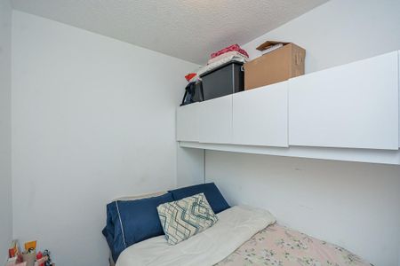 Quarto 2 de apartamento para alugar com 2 quartos, 34m² em Socorro, São Paulo