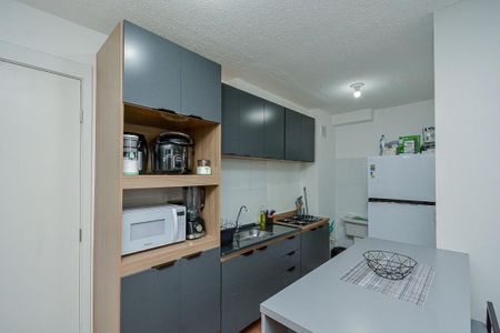 Cozinha de apartamento para alugar com 2 quartos, 34m² em Socorro, São Paulo
