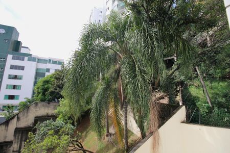 Apartamento à venda com 120m², 4 quartos e 2 vagasVista do Quarto 2