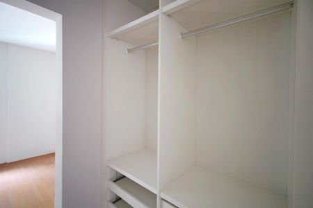 Apartamento à venda com 120m², 4 quartos e 2 vagasCloset da Suite
