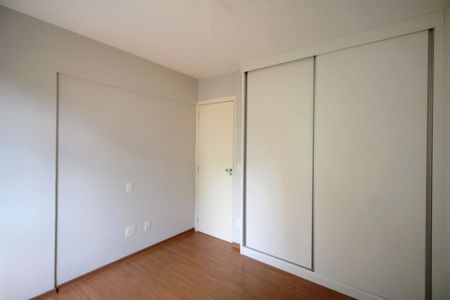 Apartamento à venda com 120m², 4 quartos e 2 vagasQuarto 3