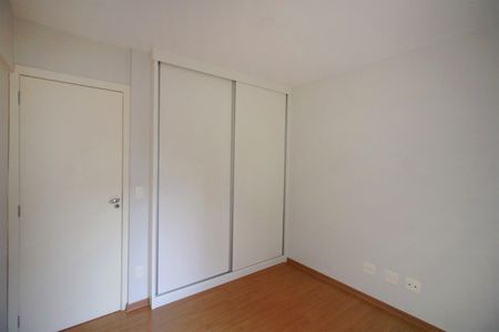 Apartamento à venda com 120m², 4 quartos e 2 vagasQuarto 3