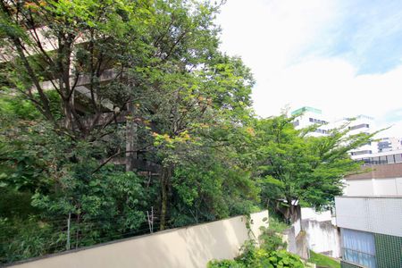 Apartamento à venda com 120m², 4 quartos e 2 vagasVaranda da Suite