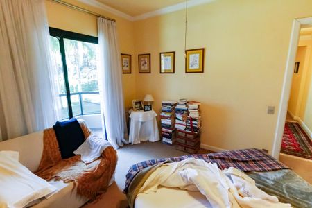 Apartamento à venda com 300m², 4 quartos e 4 vagasSuíte 2