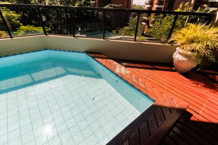 Apartamento à venda com 300m², 4 quartos e 4 vagasPiscina - Varanda