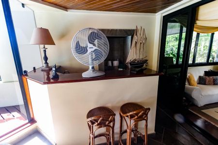 Apartamento à venda com 300m², 4 quartos e 4 vagasVaranda 