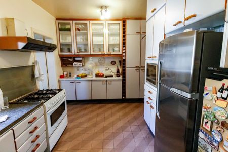 Apartamento à venda com 300m², 4 quartos e 4 vagasCozinha 