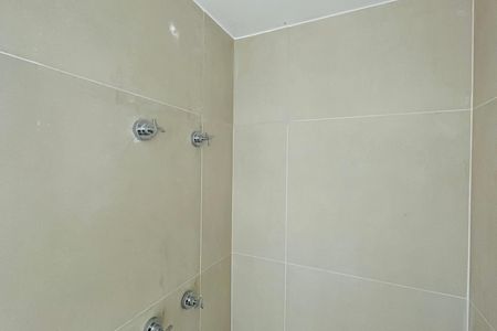 Apartamento à venda com 56m², 2 quartos e 1 vaga Apartamento à venda com 56m², 2 quartos e 1 vagaBanheiro da Suíte