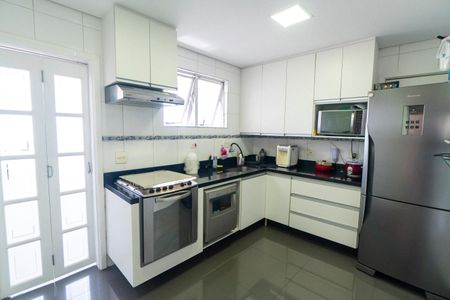 Apartamento à venda com 96m², 3 quartos e 1 vaga Apartamento à venda com 96m², 3 quartos e 1 vagaCozinha