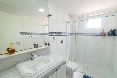 Apartamento à venda com 96m², 3 quartos e 1 vaga Apartamento à venda com 96m², 3 quartos e 1 vagaBanheiro