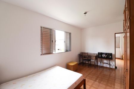 Casa à venda com 181m², 3 quartos e 2 vagasQuarto 2