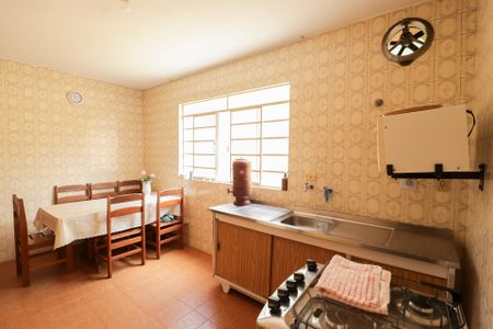 Casa à venda com 181m², 3 quartos e 2 vagasCozinha