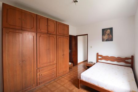 Casa à venda com 181m², 3 quartos e 2 vagasQuarto 2