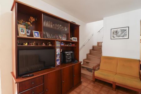 Casa à venda com 181m², 3 quartos e 2 vagasSala