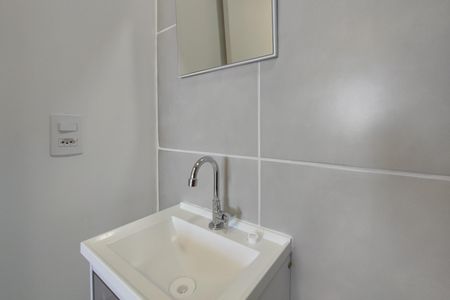 Apartamento para alugar com 40m², 2 quartos e sem vagaBanheiro