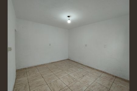 Casa à venda com 20m², 1 quarto e sem vaga Casa à venda com 20m², 1 quarto e sem vagaQuarto