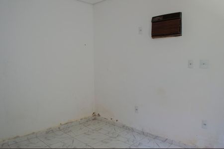 Casa para alugar com 80m², 1 quarto e 4 vagasQuarto 1