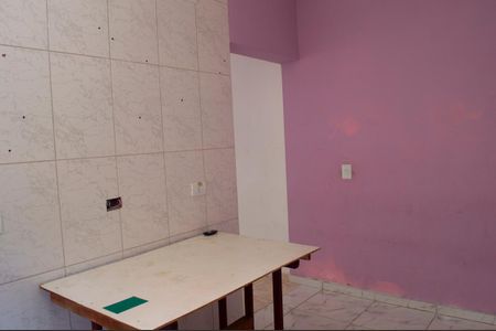 Casa para alugar com 80m², 1 quarto e 4 vagasCozinha