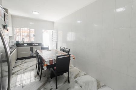 Casa à venda com 150m², 4 quartos e 2 vagas Casa à venda com 150m², 4 quartos e 2 vagasCozinha