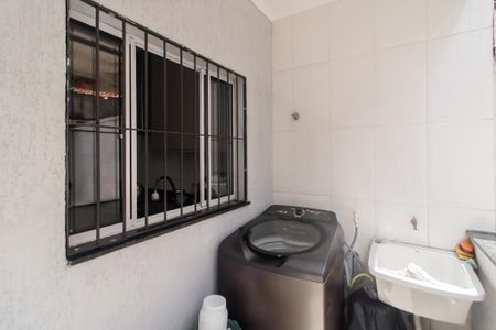 Casa à venda com 150m², 4 quartos e 2 vagas Casa à venda com 150m², 4 quartos e 2 vagasÁrea de Serviço
