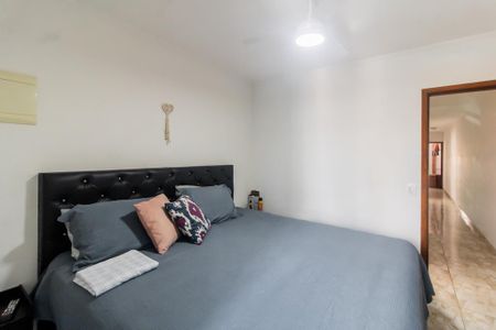 Casa à venda com 150m², 4 quartos e 2 vagas Casa à venda com 150m², 4 quartos e 2 vagasSuite