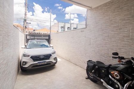 Casa à venda com 150m², 4 quartos e 2 vagas Casa à venda com 150m², 4 quartos e 2 vagasGaragem