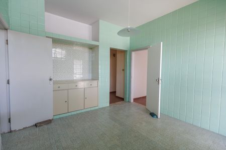 Casa para alugar com 270m², 5 quartos e 6 vagas Casa para alugar com 270m², 5 quartos e 6 vagasCopa