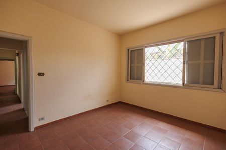 Casa para alugar com 270m², 5 quartos e 6 vagas Casa para alugar com 270m², 5 quartos e 6 vagasQuarto 2