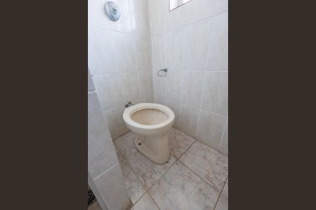 Casa para alugar com 270m², 5 quartos e 6 vagas Casa para alugar com 270m², 5 quartos e 6 vagasEdícula - Banheiro