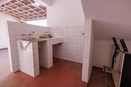 Casa para alugar com 270m², 5 quartos e 6 vagas Casa para alugar com 270m², 5 quartos e 6 vagasÁrea de Serviço