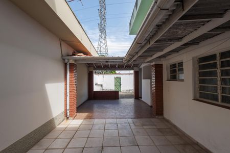 Casa para alugar com 270m², 5 quartos e 6 vagas Casa para alugar com 270m², 5 quartos e 6 vagasQuintal