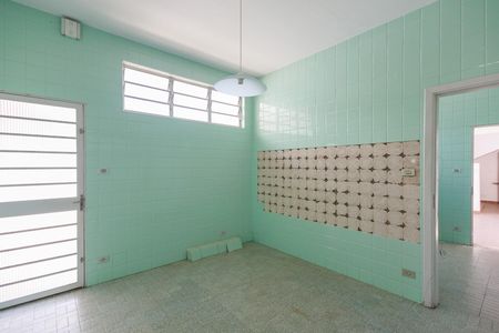 Casa para alugar com 270m², 5 quartos e 6 vagas Casa para alugar com 270m², 5 quartos e 6 vagasCopa