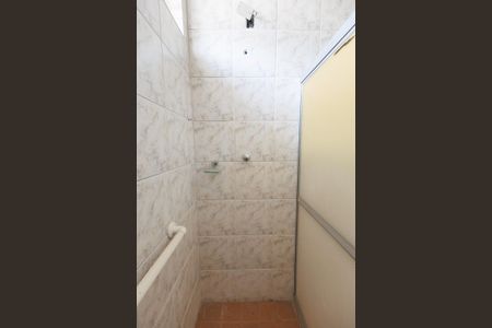 Casa para alugar com 270m², 5 quartos e 6 vagas Casa para alugar com 270m², 5 quartos e 6 vagasBanheiro Corredor