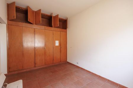 Casa para alugar com 270m², 5 quartos e 6 vagas Casa para alugar com 270m², 5 quartos e 6 vagasSuíte