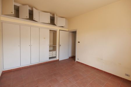 Casa para alugar com 270m², 5 quartos e 6 vagas Casa para alugar com 270m², 5 quartos e 6 vagasQuarto 2