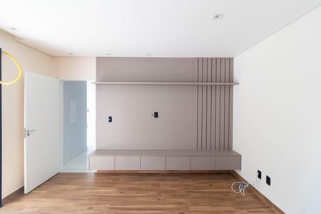 Casa de condomínio à venda com 450m², 4 quartos e 4 vagasSuíte 02