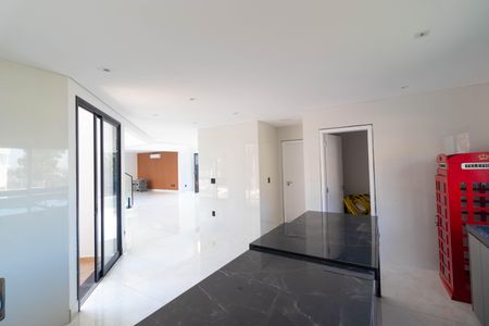 Casa de condomínio à venda com 450m², 4 quartos e 4 vagasCozinha