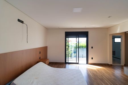 Casa de condomínio à venda com 450m², 4 quartos e 4 vagasSuíte 04